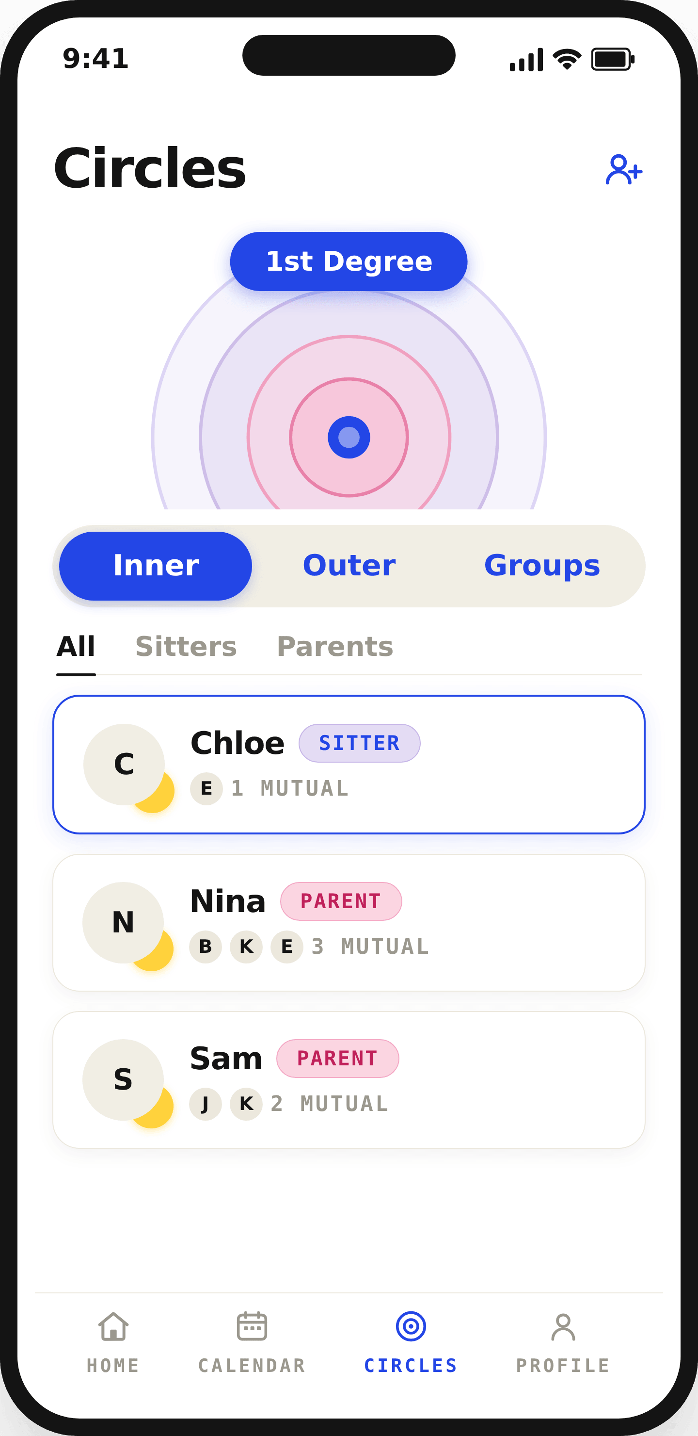 SitterCircle Circles screen: inner circle, outer circle, and groups with mutual connections